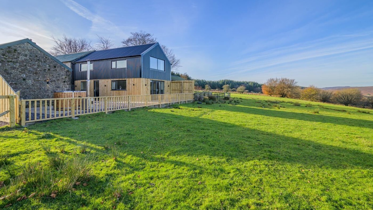 Photo of Outdoor in Llanvair Kilgeddin