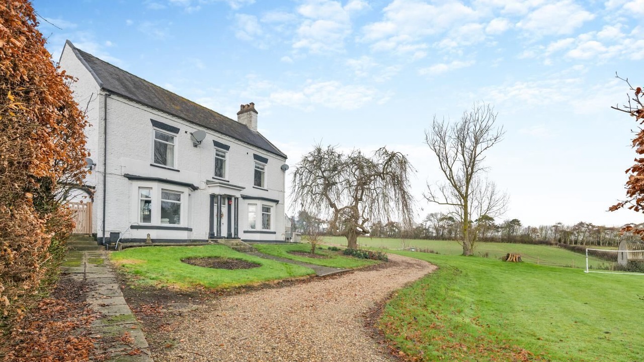 Photo of Outdoor in Buckton