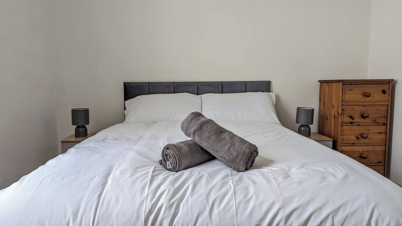 Photo of Bedroom in Cathays