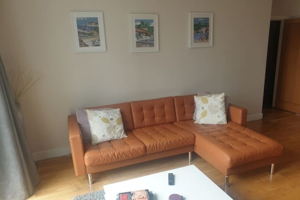 Photo of Livingroom in Cardiff City Centre