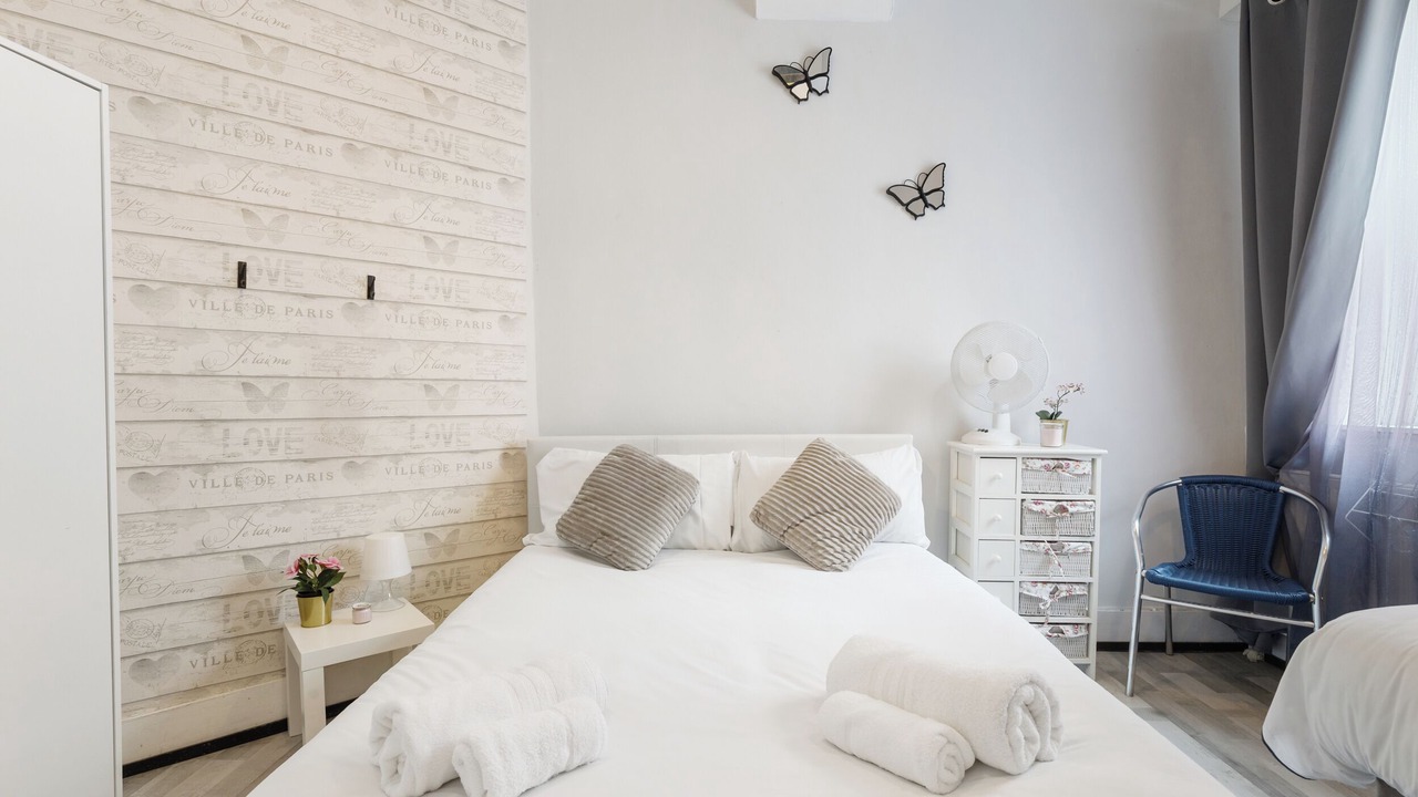 Photo of Bedroom in Tower Hill