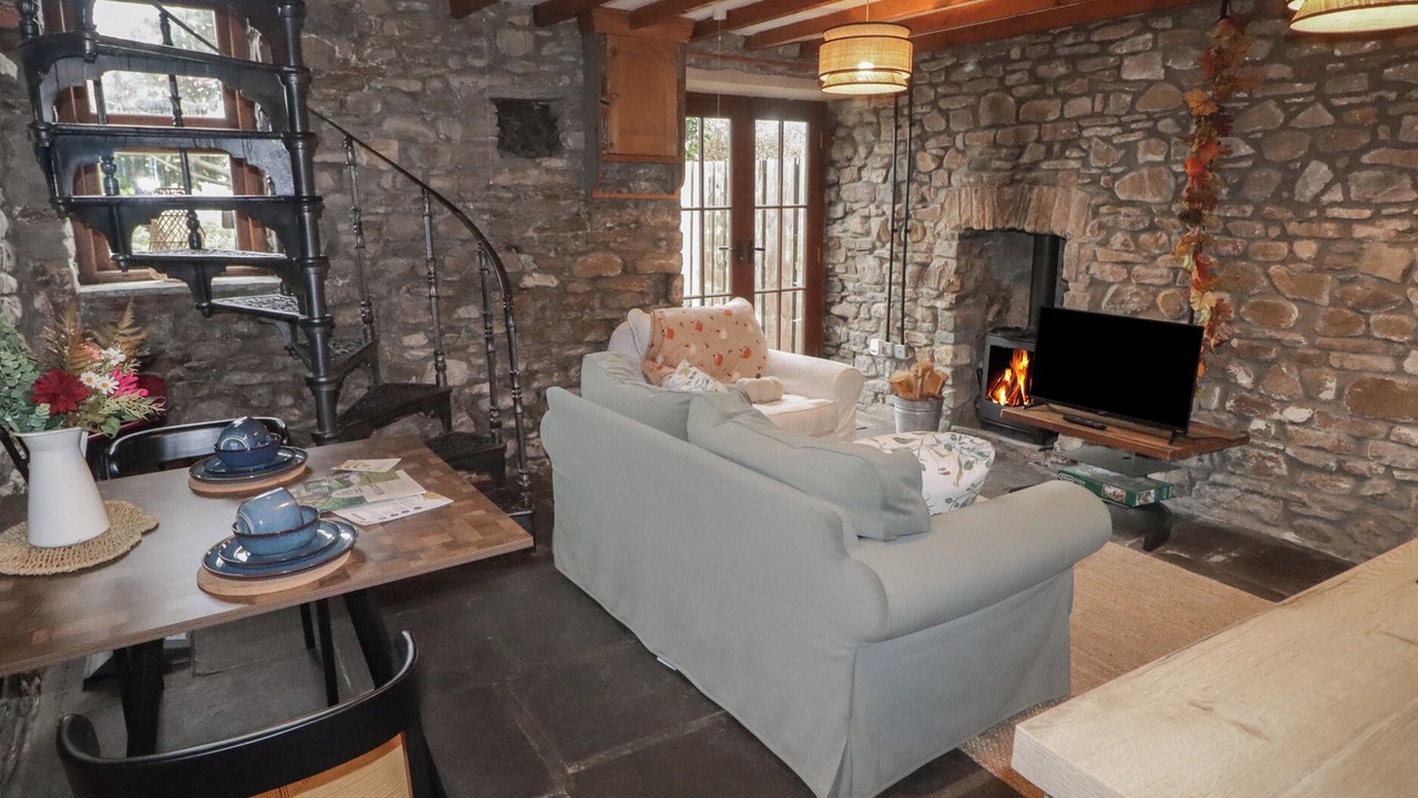 Photo of Livingroom in Cwmbach