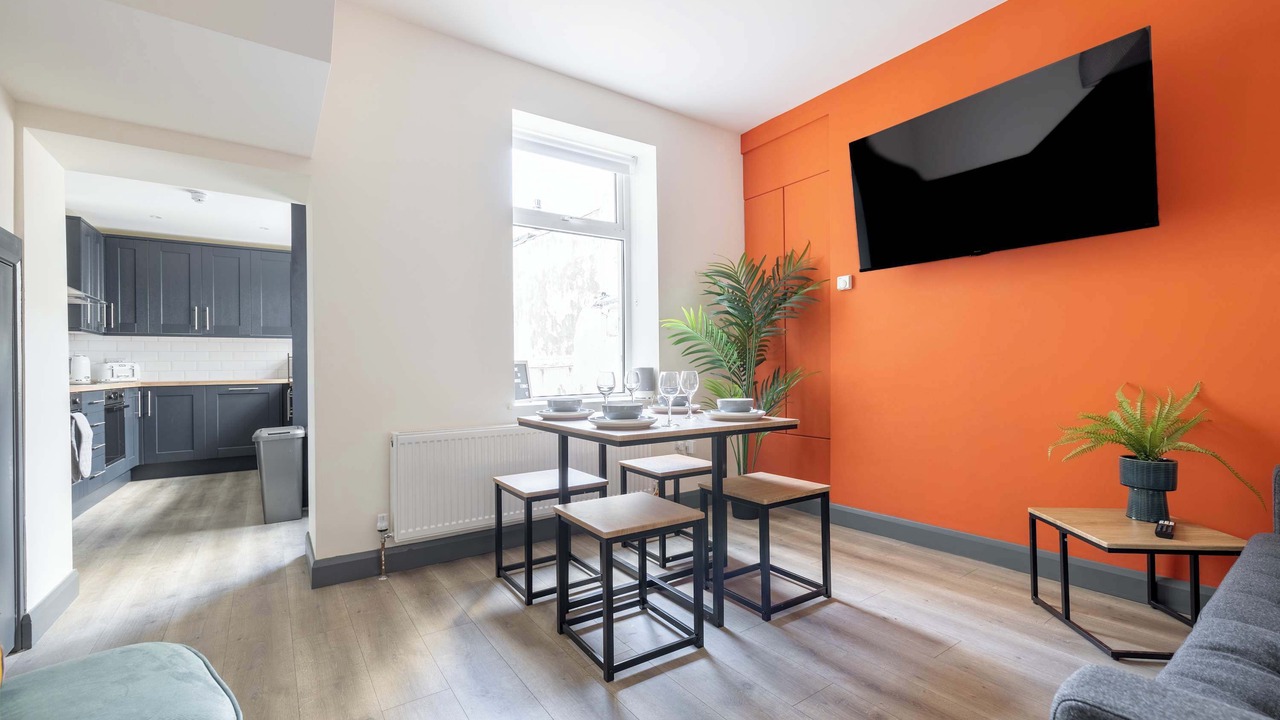 Photo of Livingroom in Bogside
