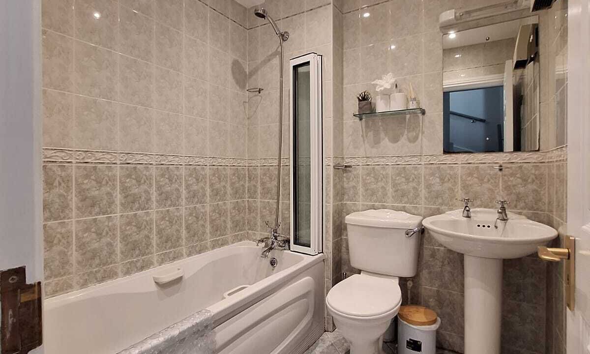 Photo of Bathroom in Galway City Centre
