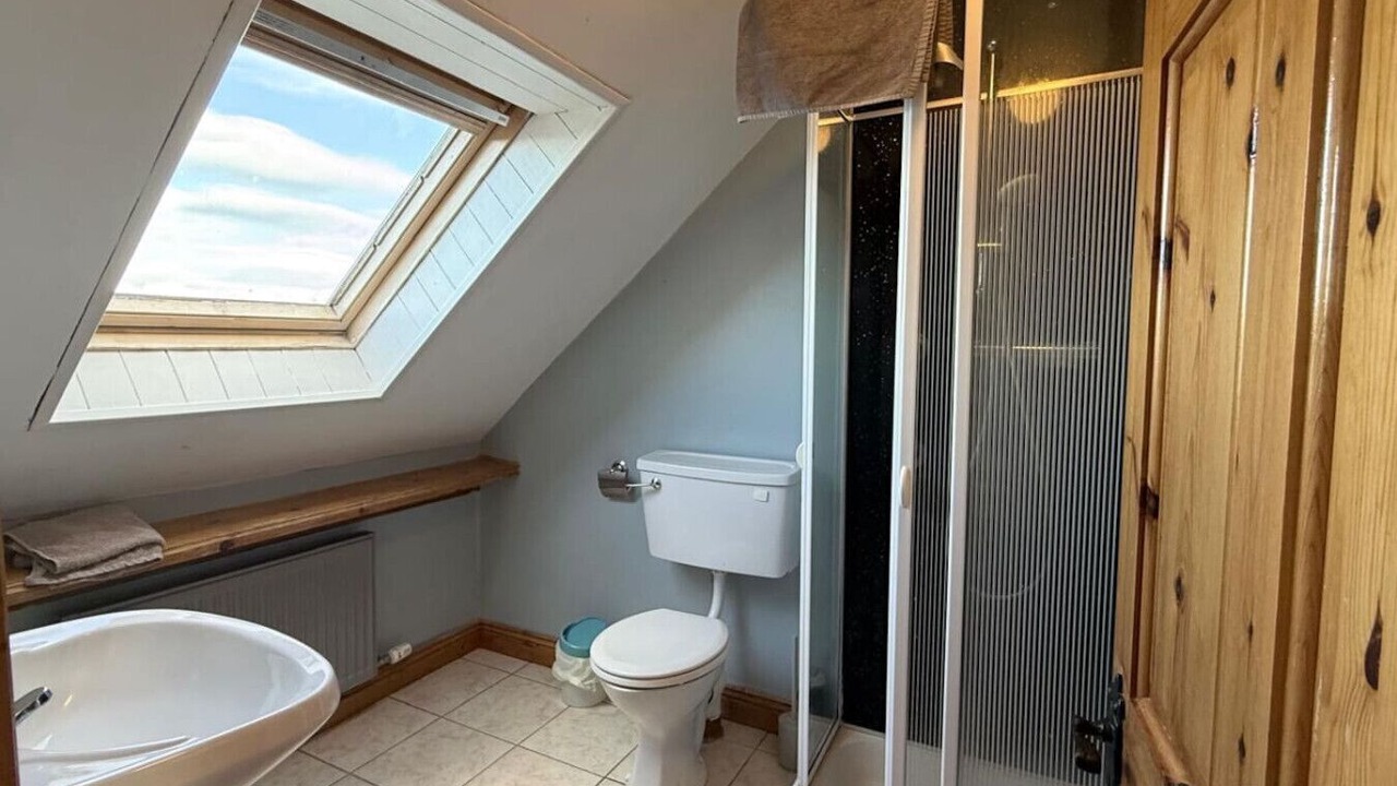 Photo of Bathroom in Portmagee