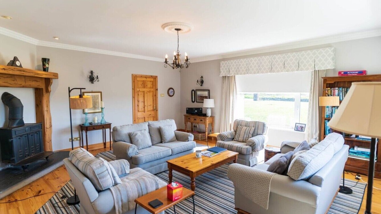 Photo of Livingroom in Waterville