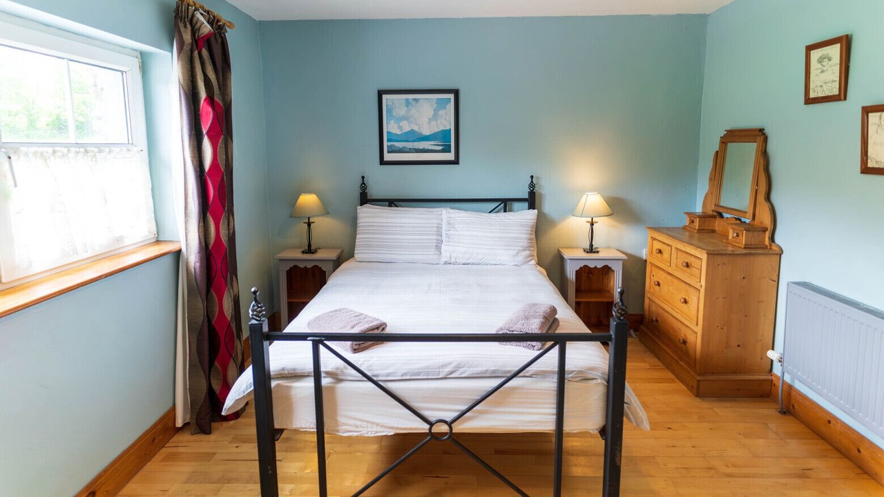 Photo of Bedroom in Portmagee