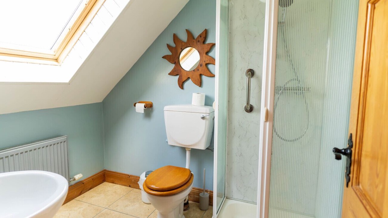 Photo of Bathroom in Portmagee