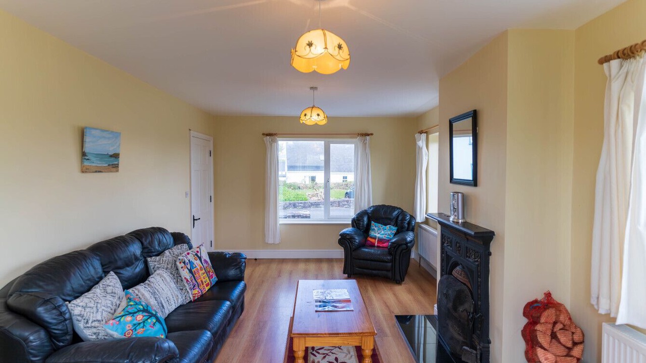 Photo of Livingroom in Ballinskelligs