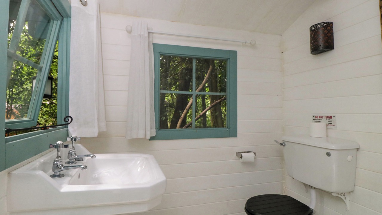 Photo of Bathroom in Penwood