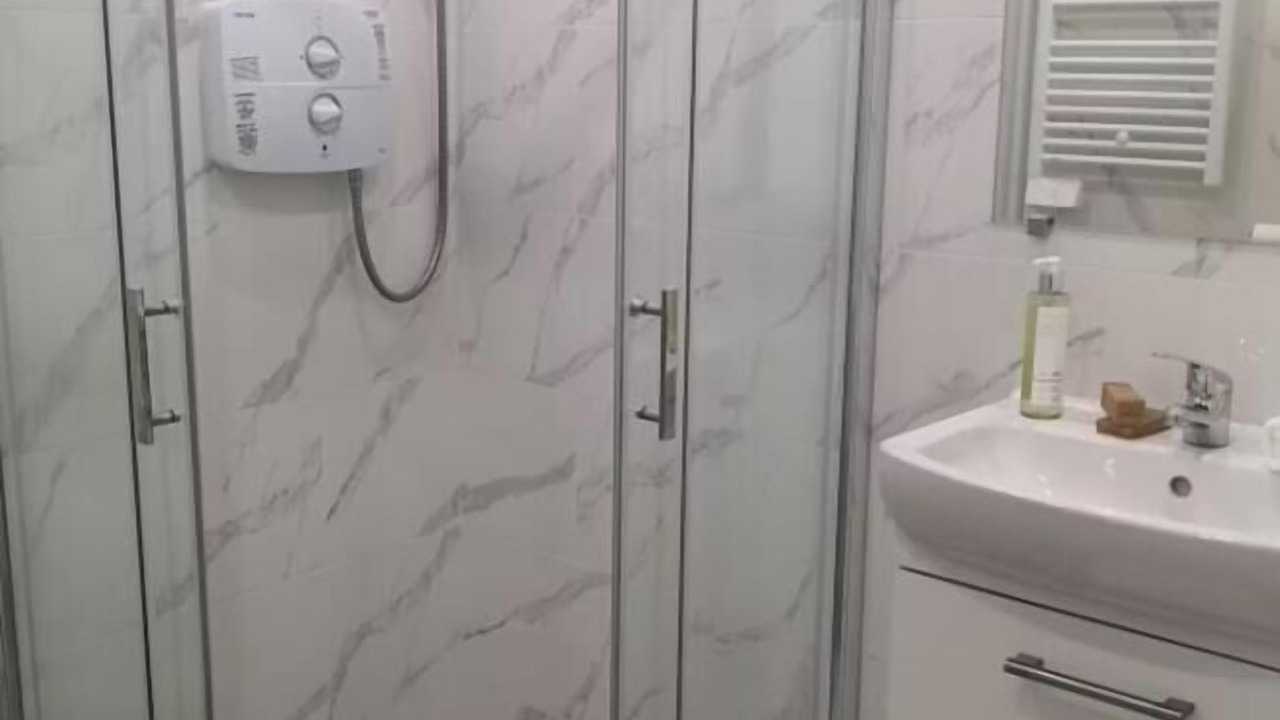 Photo of Bathroom in Trim