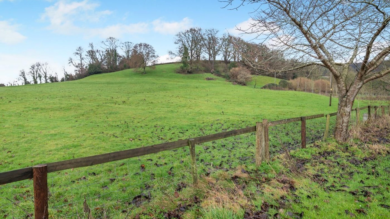 Photo of Others in Dursley