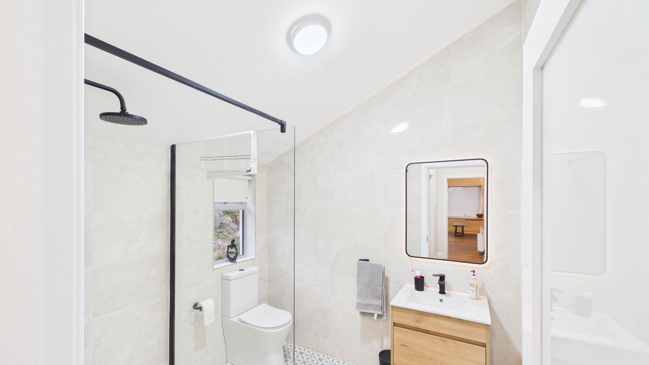 Photo of Bathroom in Garrykennedy