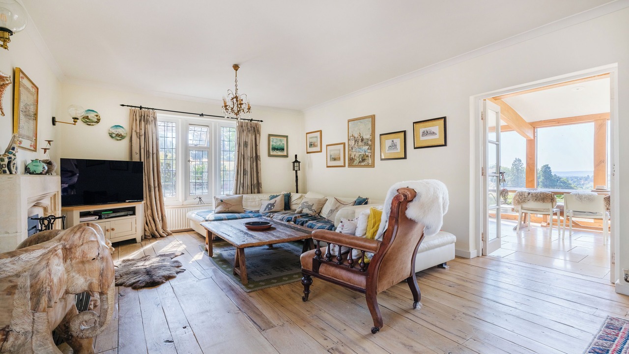 Photo of Livingroom in Stroud