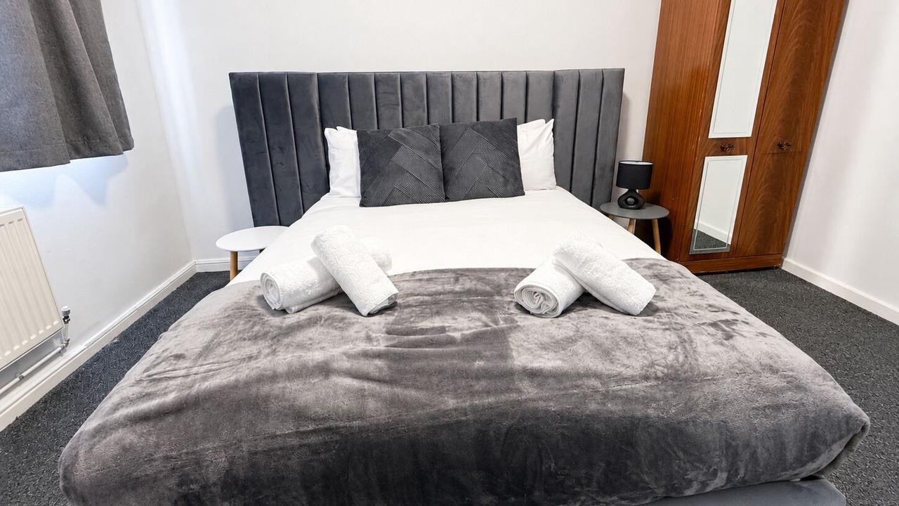 Photo of Bedroom in Newport