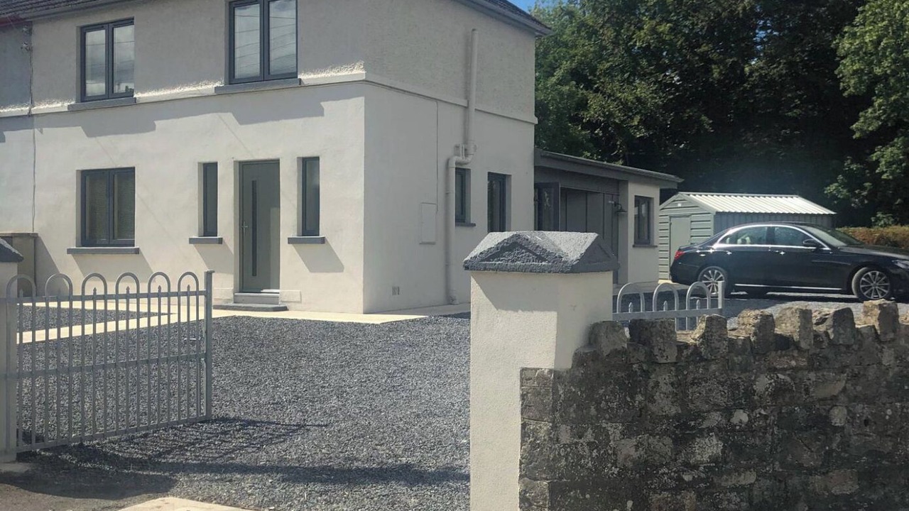 Photo of Others in Cahir