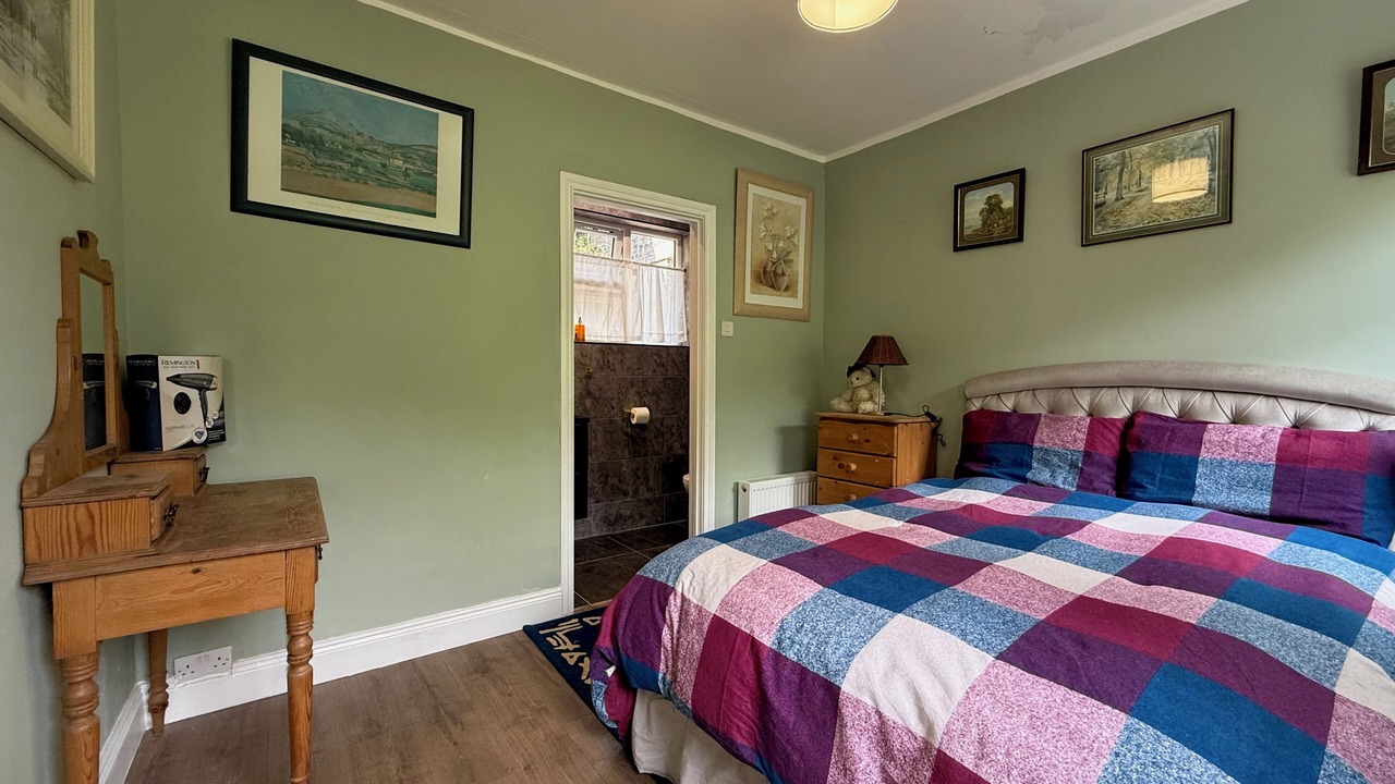 Photo of Bedroom in Parteen