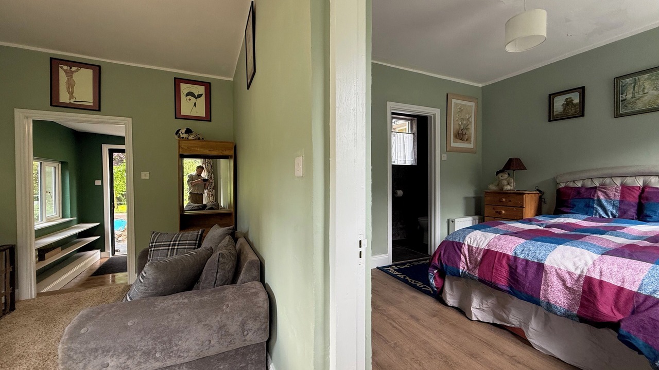 Photo of Bedroom in Parteen