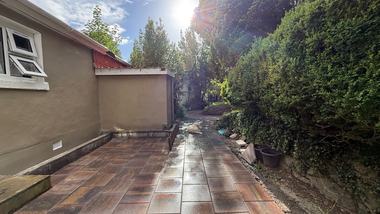 Photo of Outdoor in Parteen