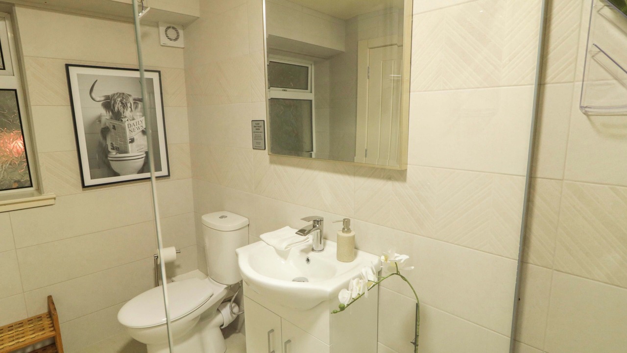 Photo of Bathroom in Londonderry