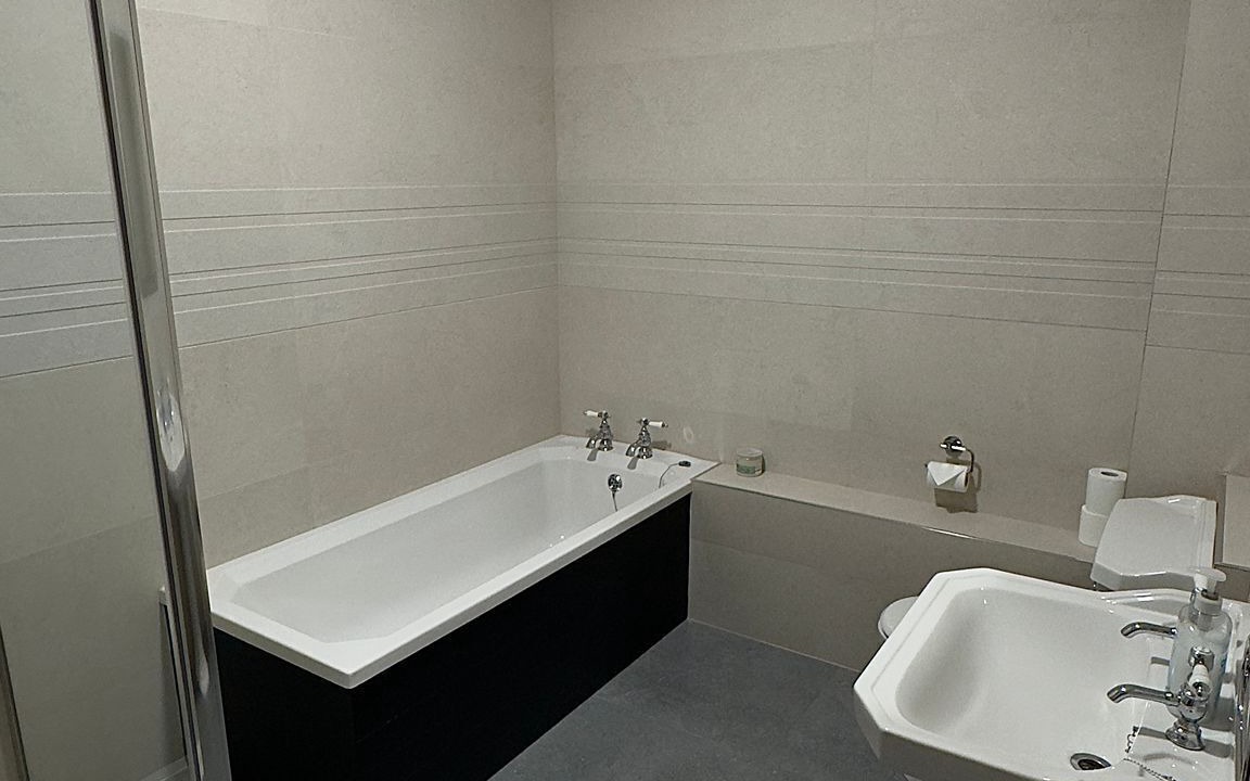 Photo of Bathroom in Dromod