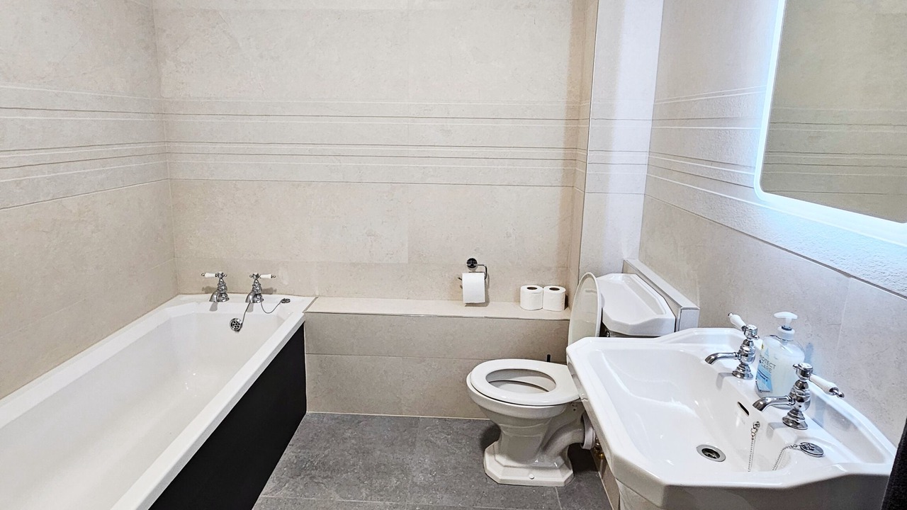 Photo of Bathroom in Dromod