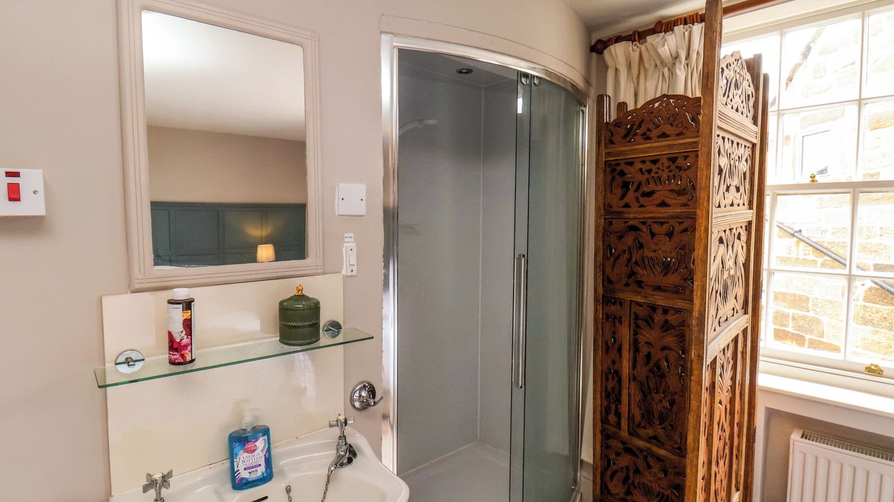 Photo of Bathroom in Robin Hood's Bay