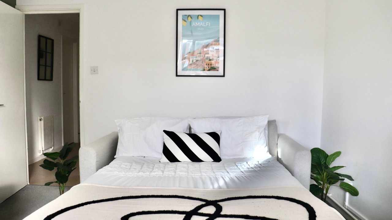 Photo of Livingroom in Walworth