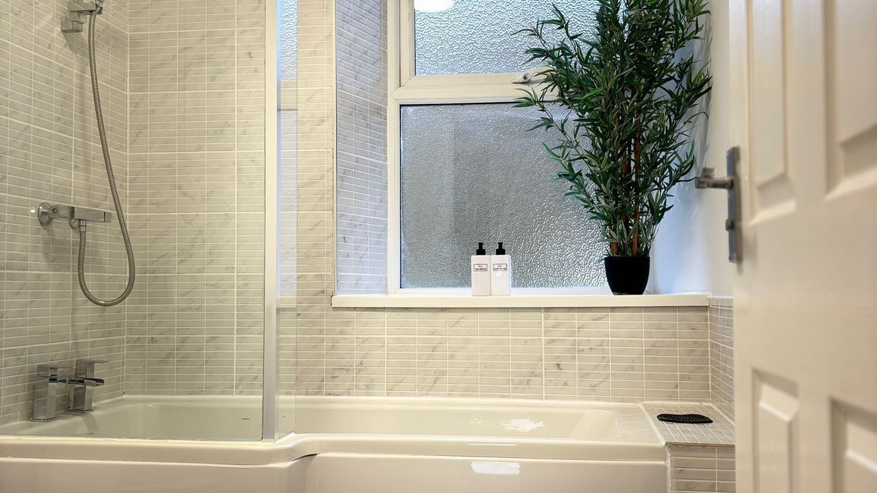 Photo of Bathroom in Penarth