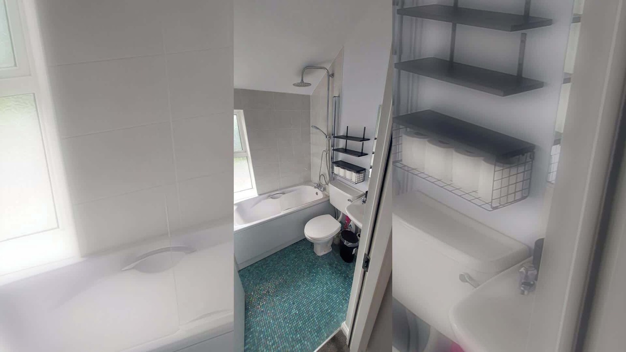 Photo of Bathroom in Broadstone