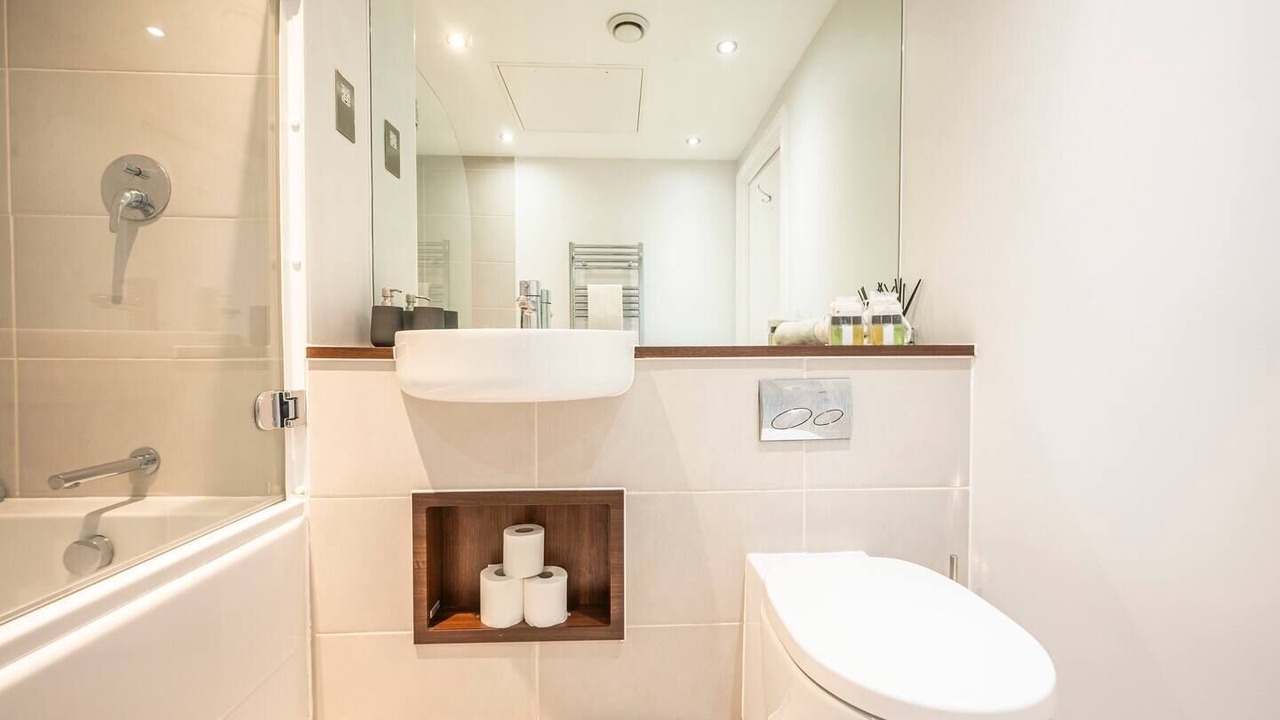 Photo of Bathroom in Peckham