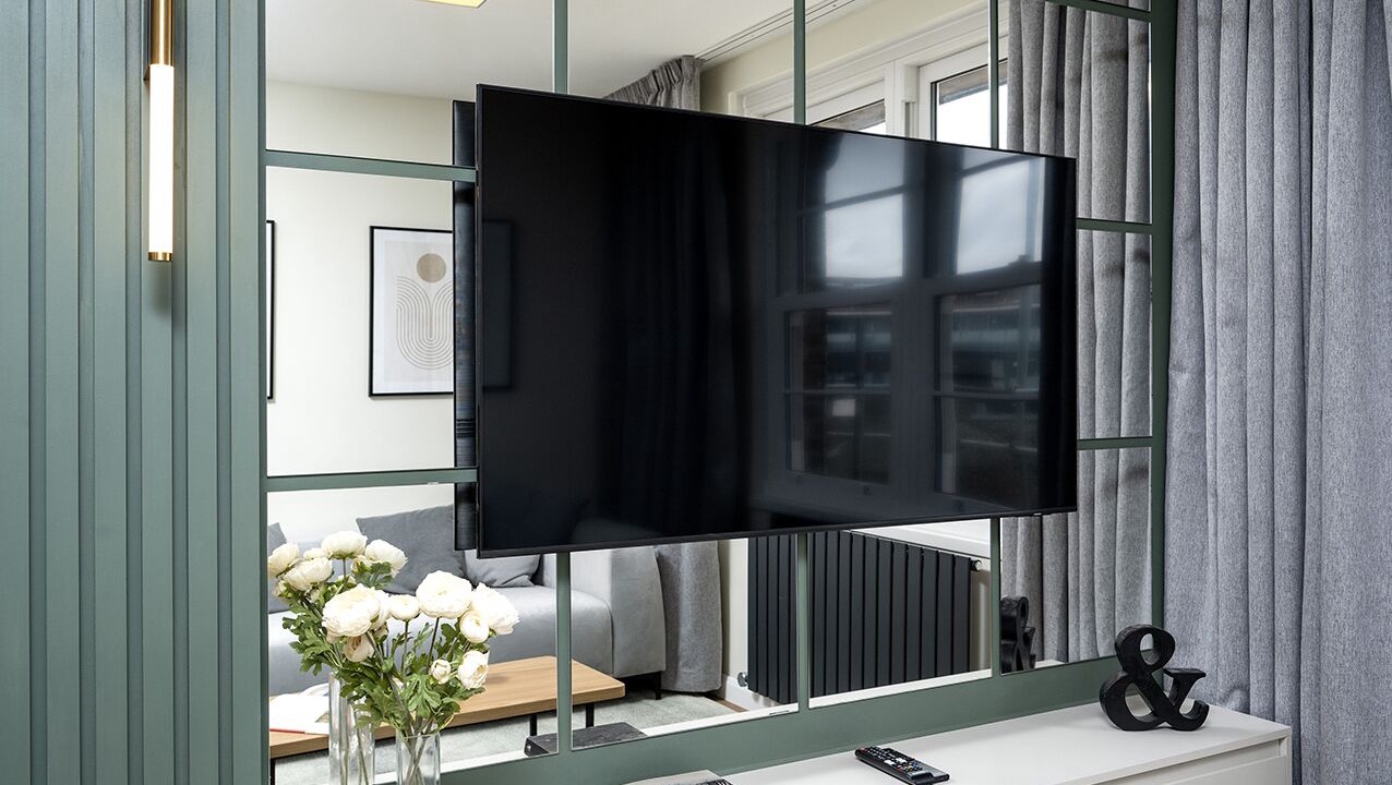 Photo of Livingroom in Newington