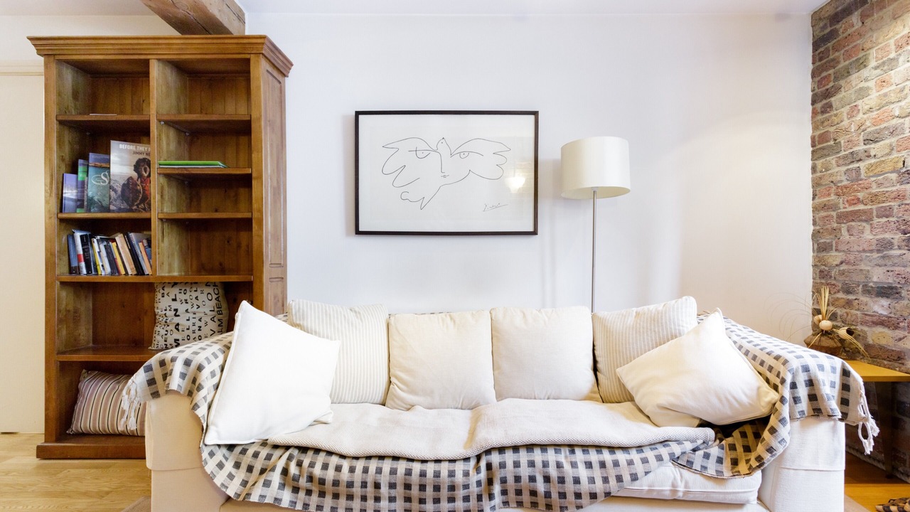 Photo of Livingroom in Cathedrals