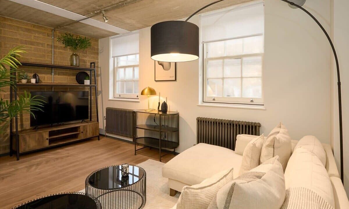 Photo of Livingroom in Cathedrals