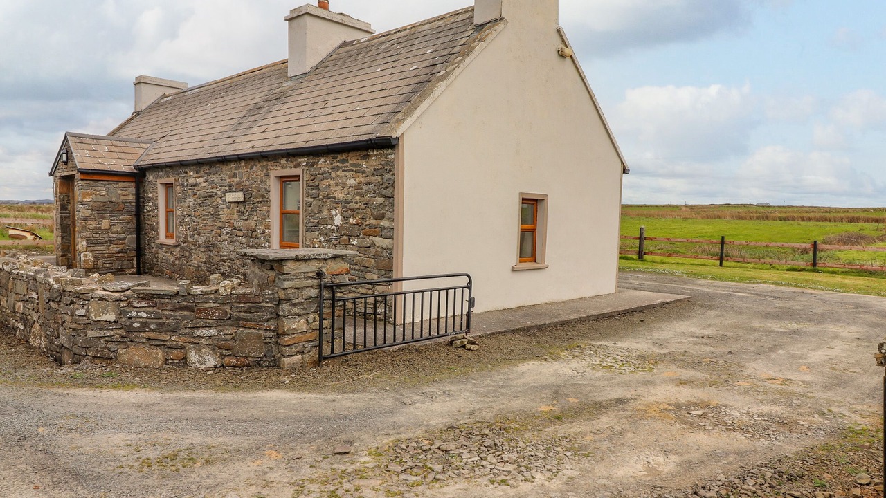 Photo of Outdoor in Creegh