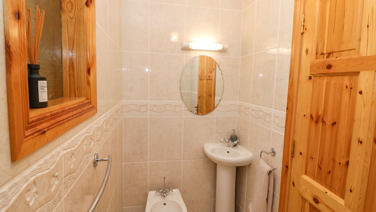 Photo of Bathroom in Leap