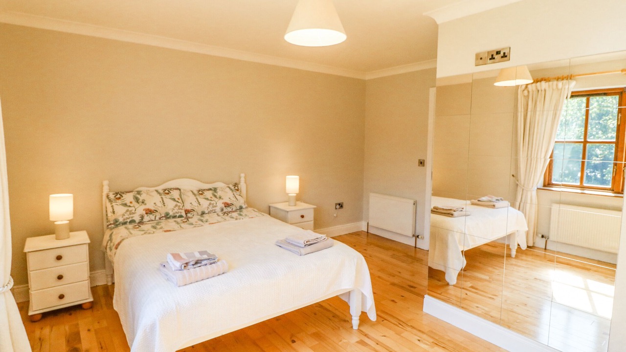 Photo of Bedroom in Leap