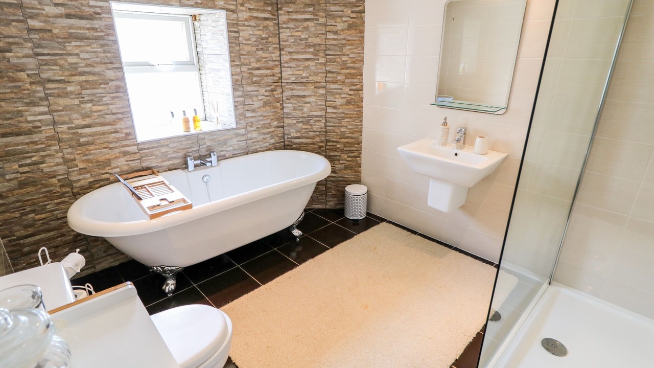 Photo of Bathroom in Carndonagh