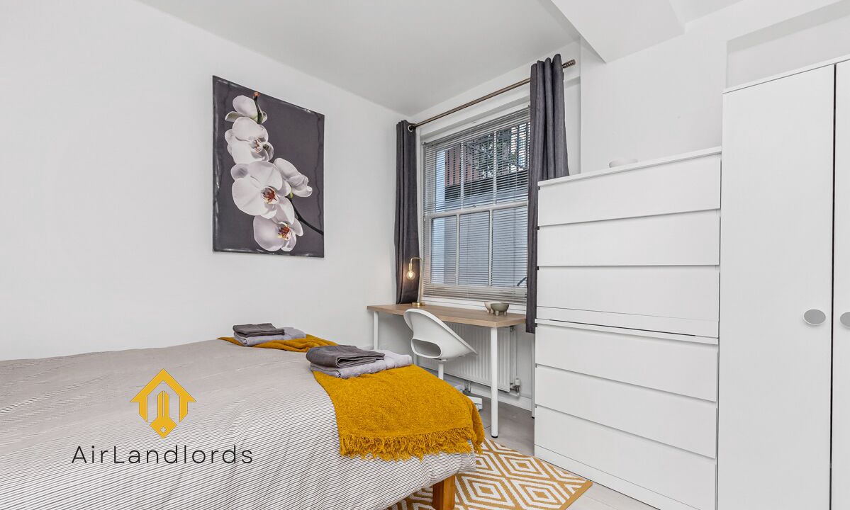 Photo of Bedroom in St. Pancras