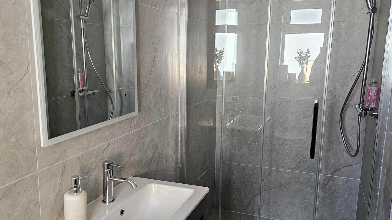 Photo of Bathroom in Roscoe