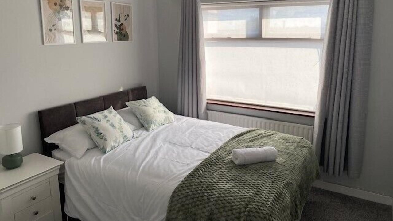 Photo of Bedroom in Roscoe