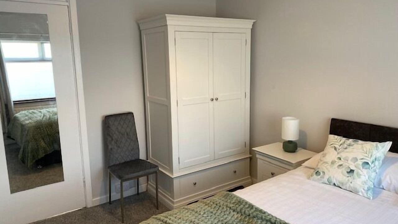 Photo of Bedroom in Roscoe