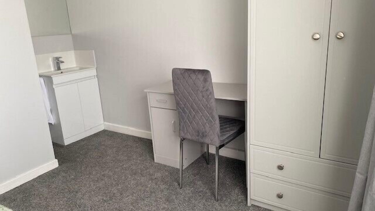 Photo of Bedroom in Roscoe