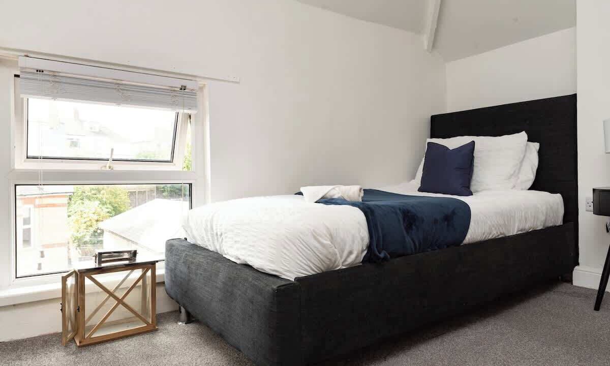 Photo of Bedroom in Newport