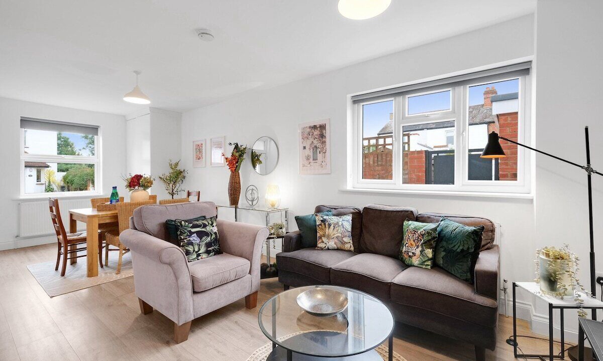 Photo of Livingroom in Borehamwood