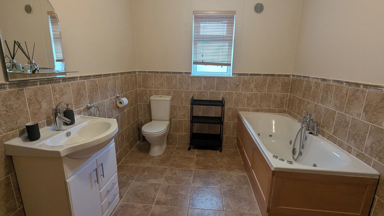 Photo of Bathroom in Ballaghkeen