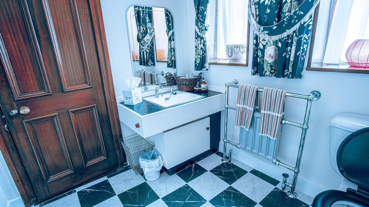 Photo of Bathroom in Roscoe