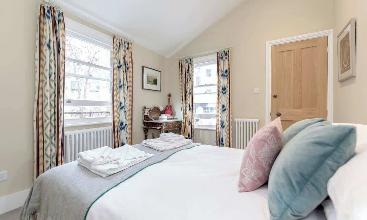 Photo of Bedroom in Vauxhall