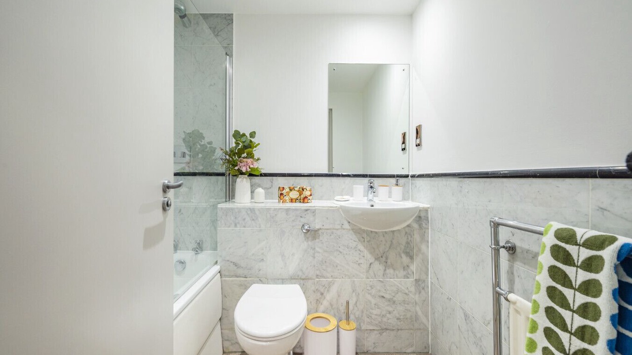 Photo of Bathroom in London City Centre