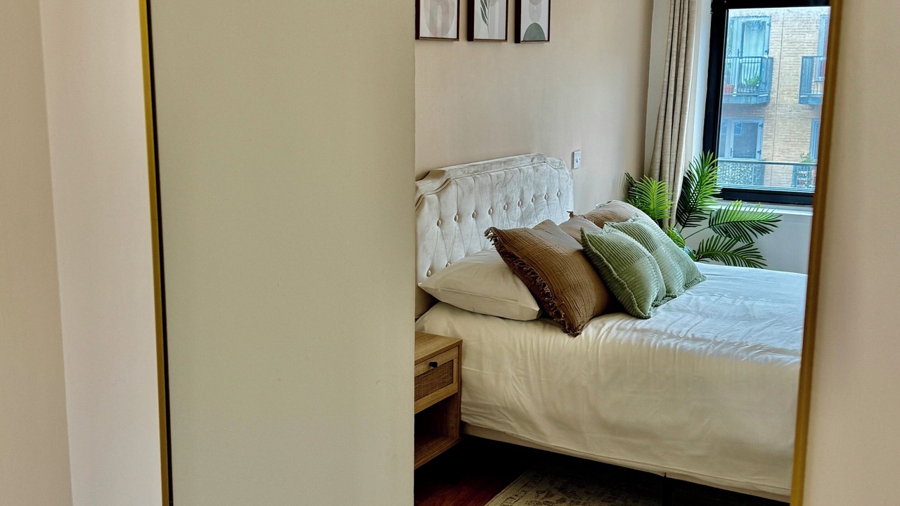 Photo of Bedroom in Shadwell